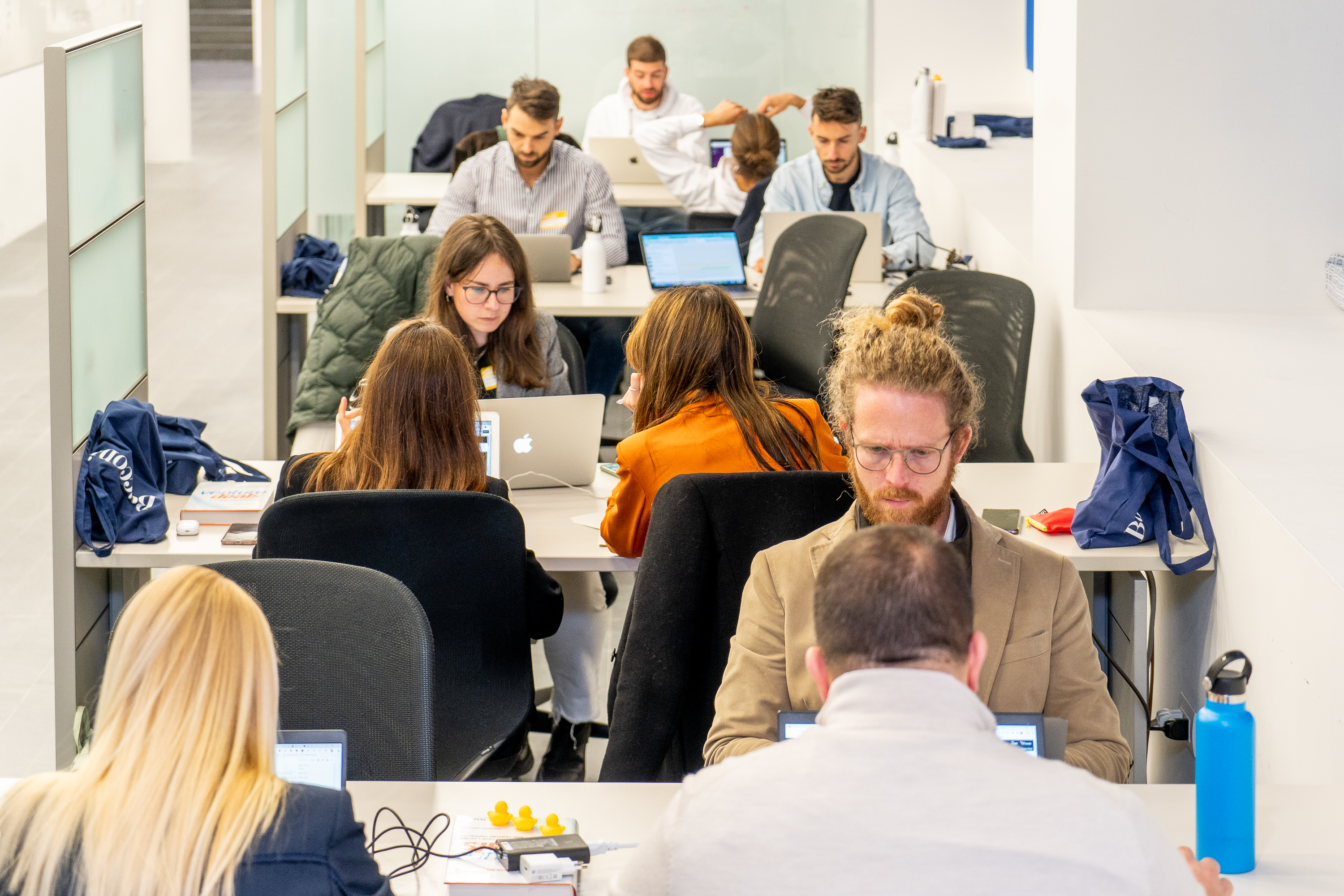 B4i - Bocconi for innovation annuncia le 25 startup entrate a far parte del settimo programma di pre-accelerazione e accelerazione dell