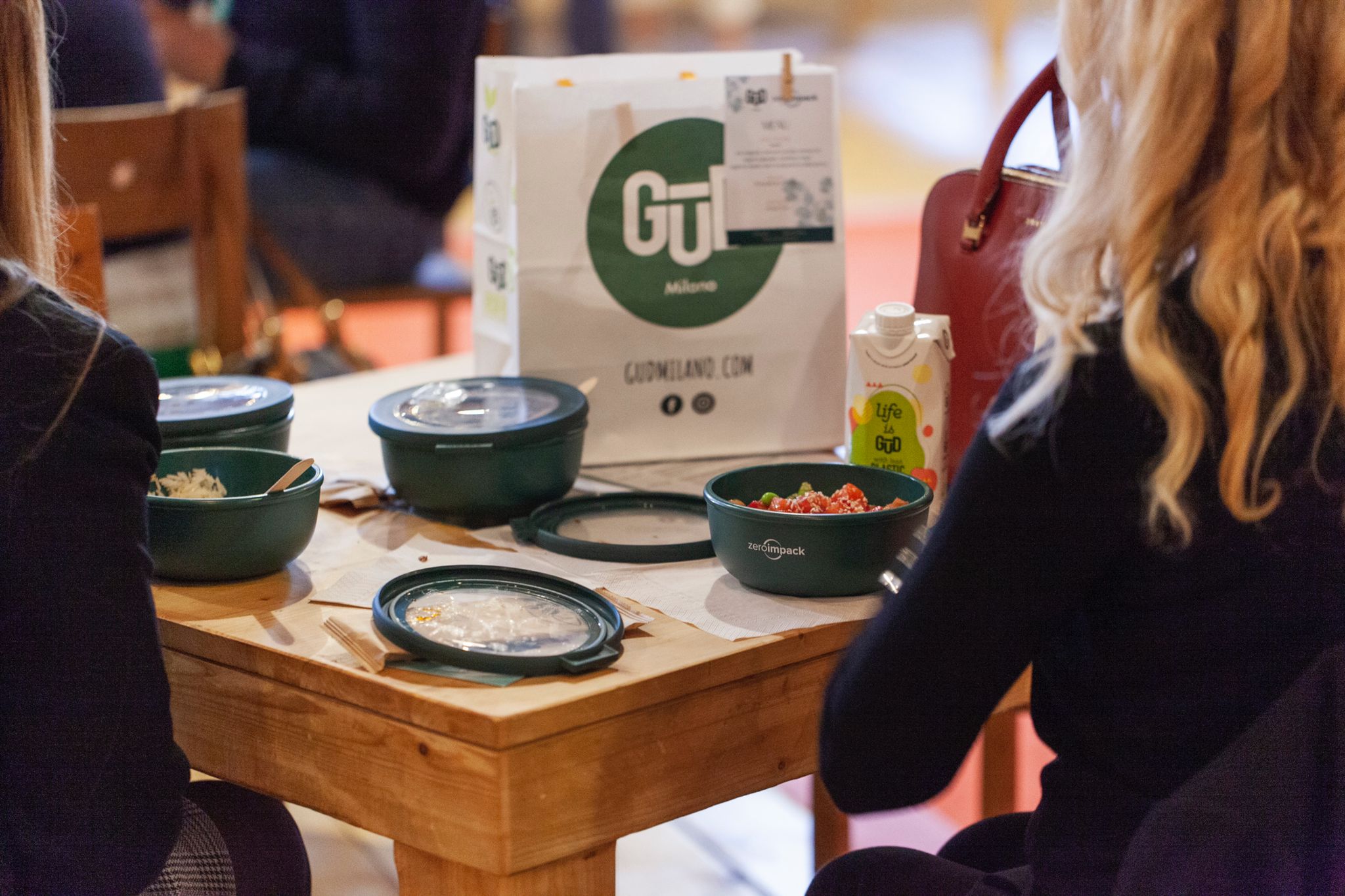Zero Impack, la startup che elimina i rifiuti di packaging monouso nel food delivery, stringe una partnership con GUD Milano Bocconi
